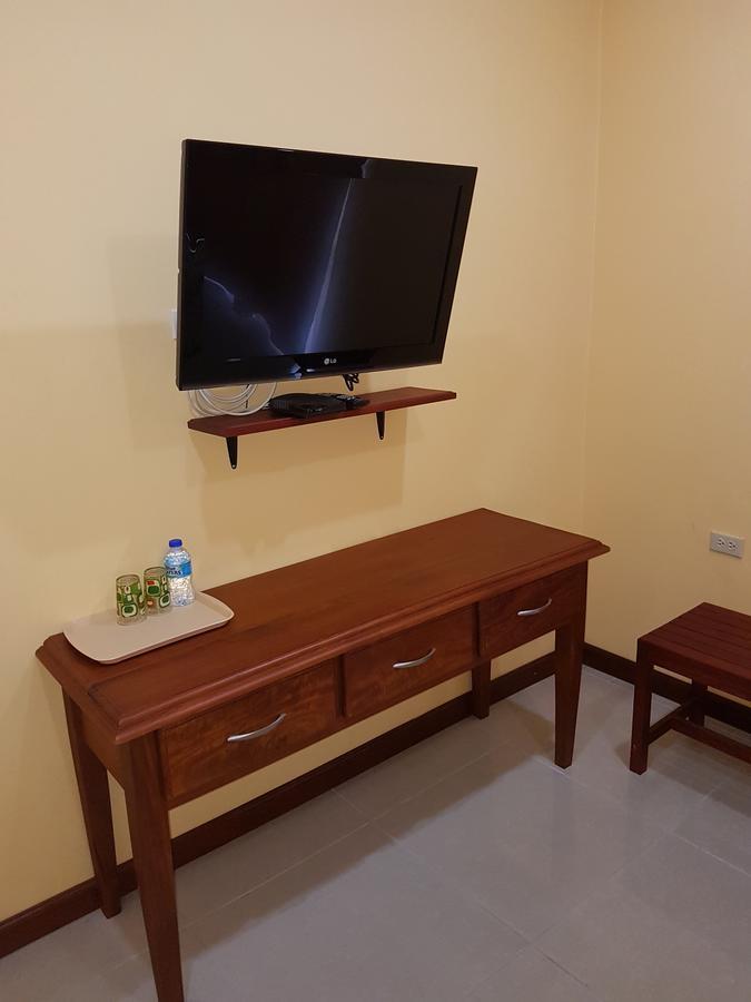 Piarco Village Suites Zewnętrze zdjęcie