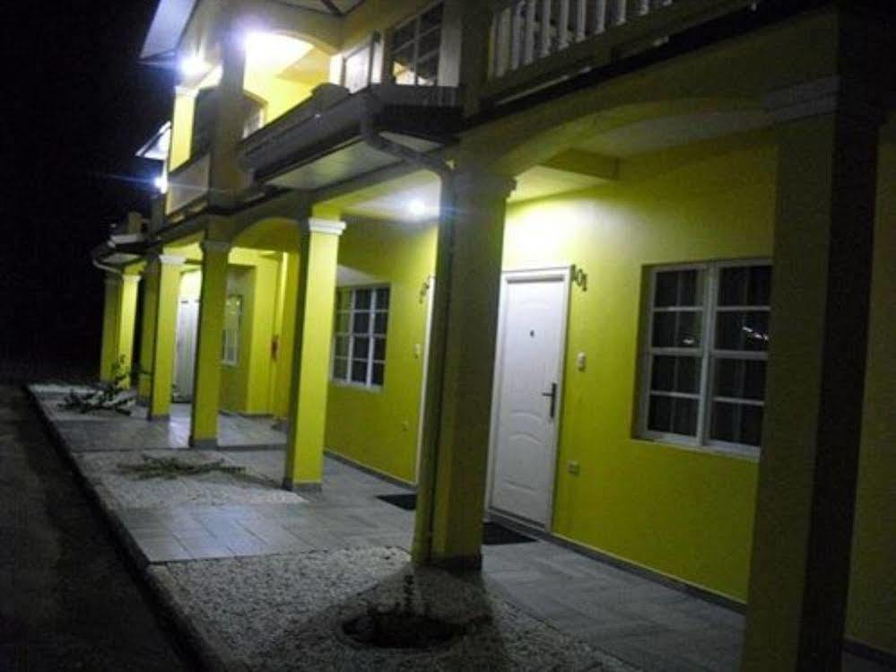 Piarco Village Suites Zewnętrze zdjęcie